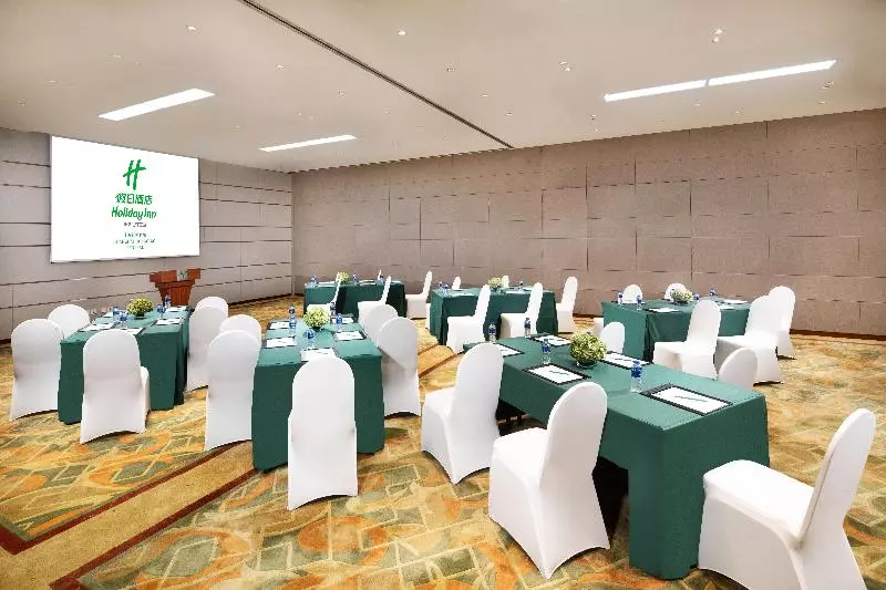 호텔 Holiday Inn Shanghai Hongqiao Central, An Ihg