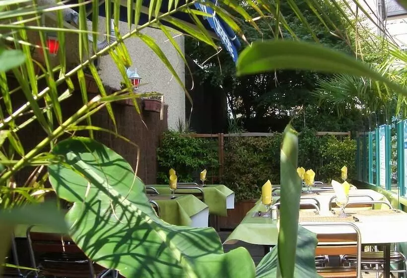 ホテル Hôtel Océan