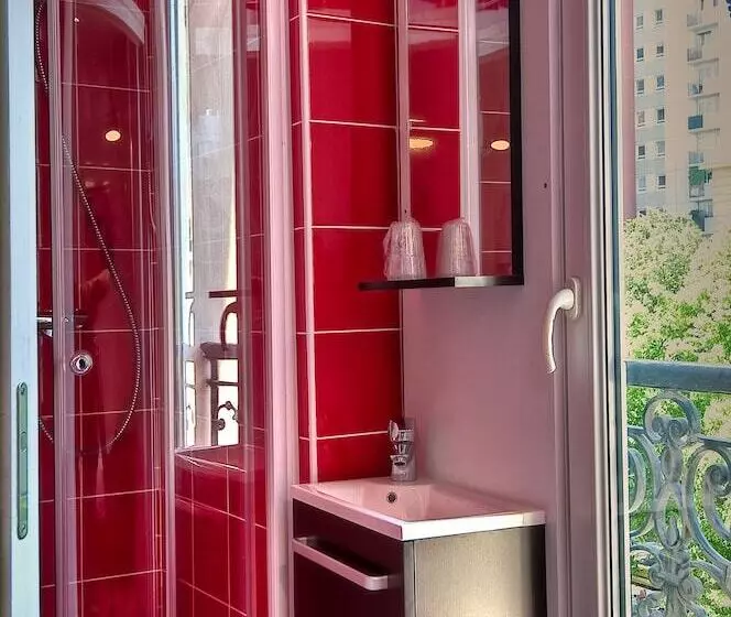 ホテル Hôtel Tilde