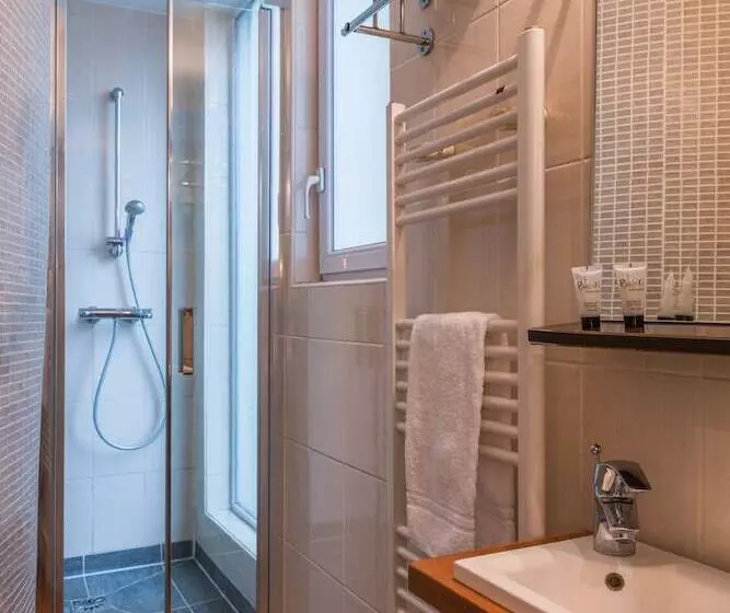 ホテル Hôtel Tilde