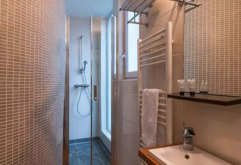 ホテル Hôtel Tilde