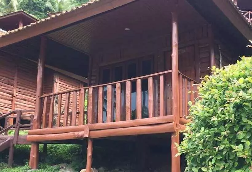 ホテル Koh Ngai Resort