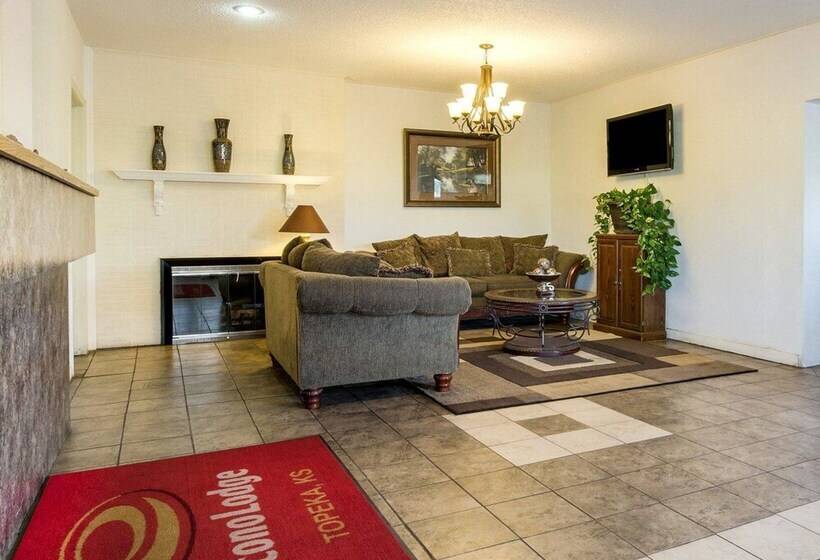 فندق Meadow Acres Inn