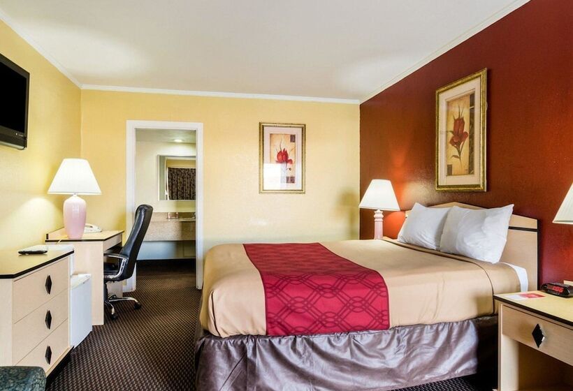 فندق Meadow Acres Inn