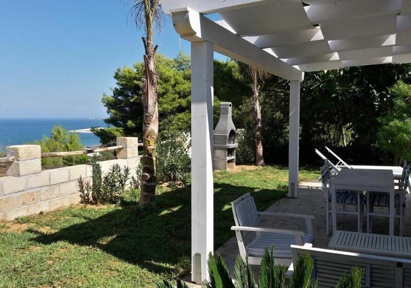 בית מלון כפרי Petruso Resort