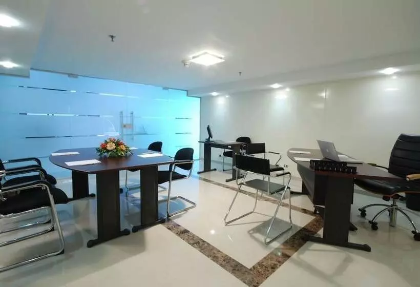 فندق Plaza Las Americas Cali