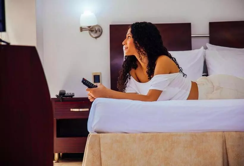 فندق Plaza Las Americas Cali