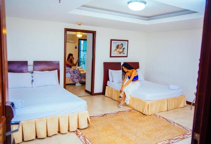 בית מלון כפרי Plaza Las Americas Cali