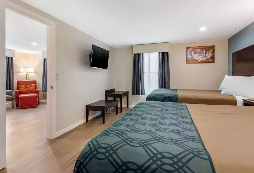 Отель Quality Inn & Suites