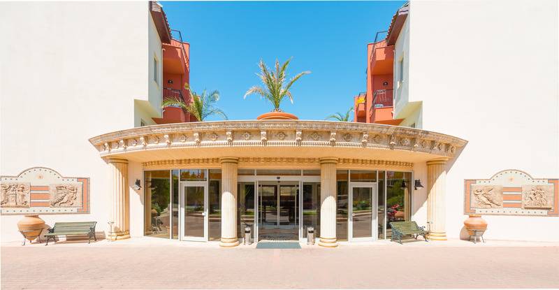 בית מלון כפרי Royal Atlantis Beach