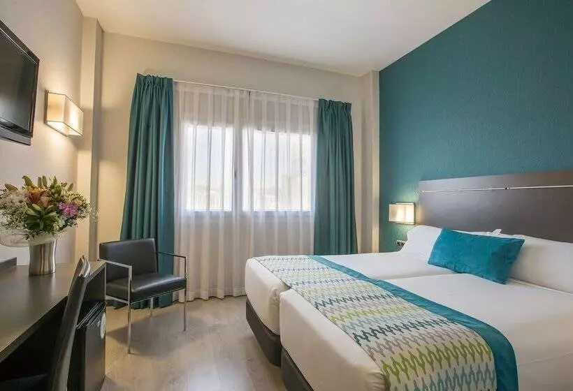 Отель Venture Sant Cugat