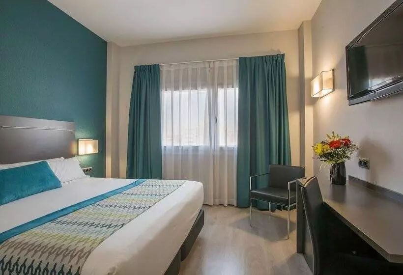 Отель Venture Sant Cugat