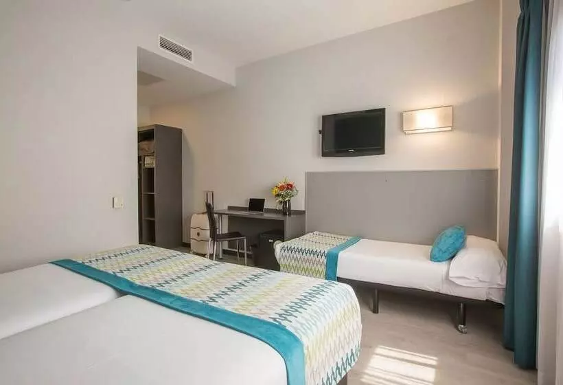 Отель Venture Sant Cugat