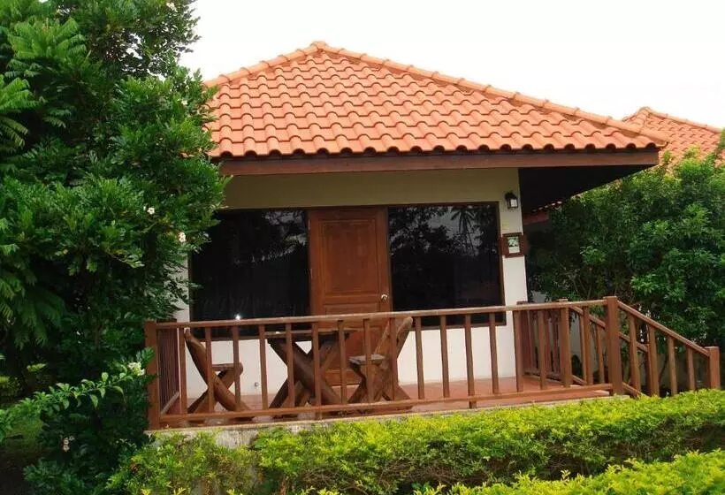 Sailom Resort Bangsaphan