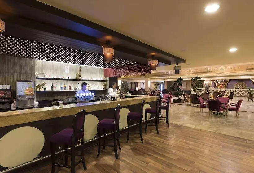 Siam Elegance Hotel & Spa