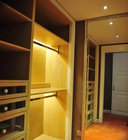 Wealthy All Suite Hotel Suzhou