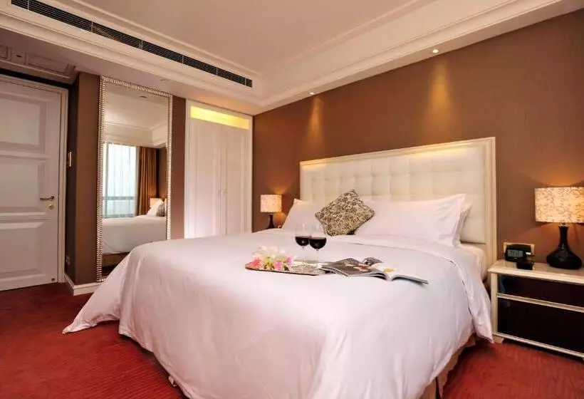 Wealthy All Suite Hotel Suzhou