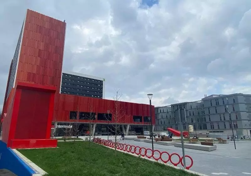 Retkeilymaja Residencia Universitaria Resa San Mamés