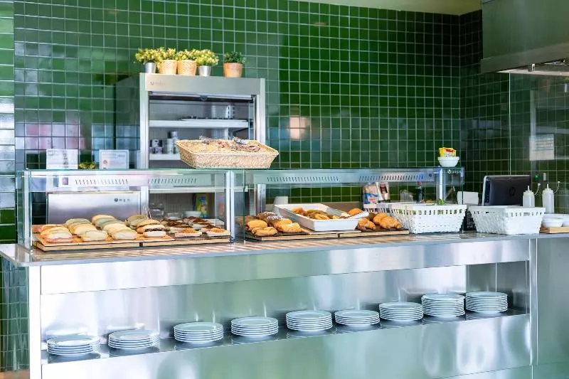 Retkeilymaja Residencia Universitaria Resa San Mamés