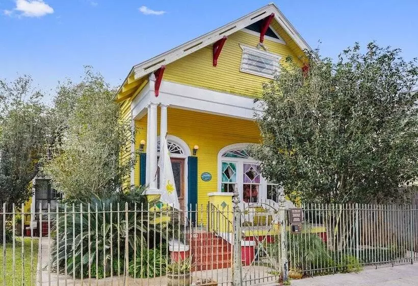 Auld Sweet Olive Bed And Breakfast