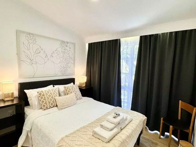 Aamiaismajoitus (B&B) Gardens Guest Househostel