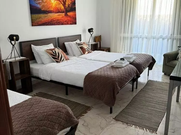 Aamiaismajoitus (B&B) Gardens Guest Househostel