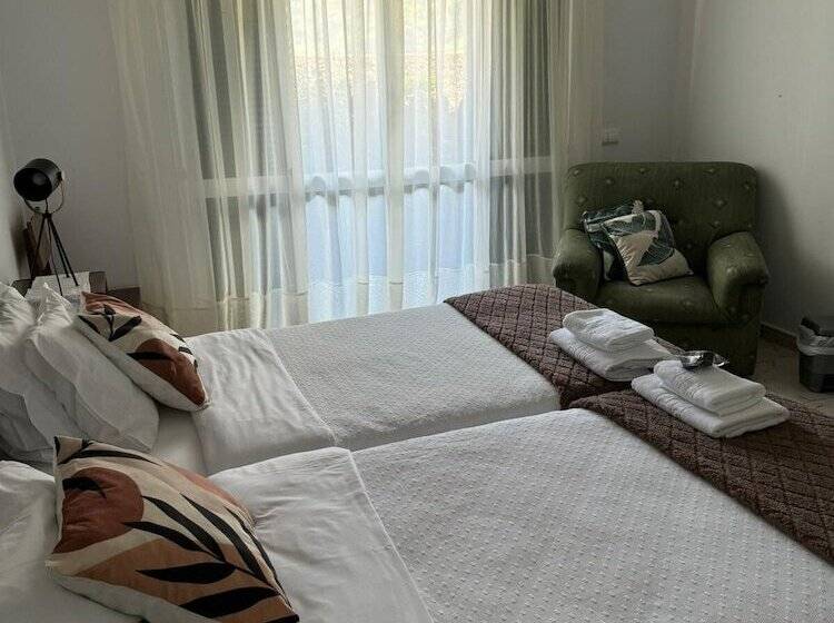 ベッドアンドブレックファースト Gardens Guest Househostel