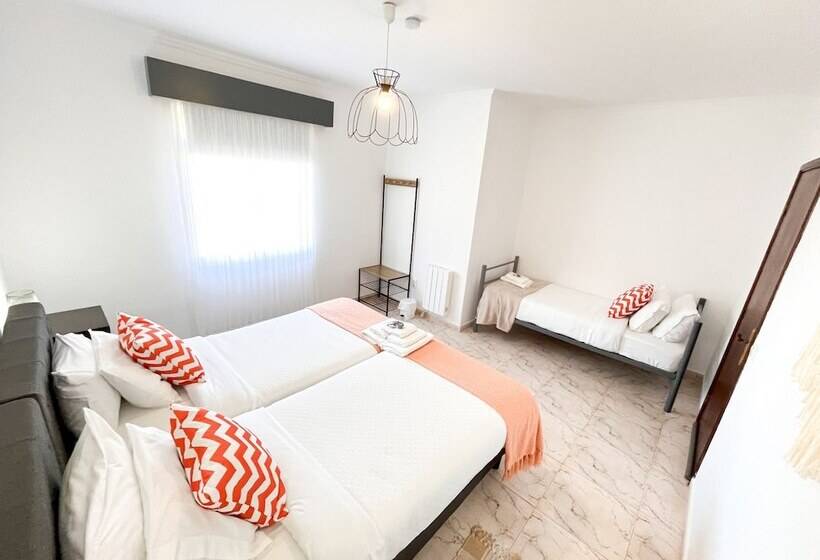 ベッドアンドブレックファースト Gardens Guest Househostel