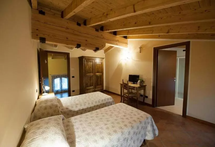 هتل Agriturismo Corte Galvani