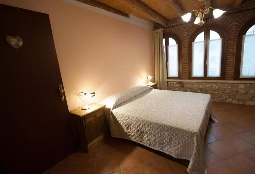 هتل Agriturismo Corte Galvani