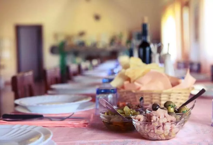 Hotelli Agriturismo Il Ginepro