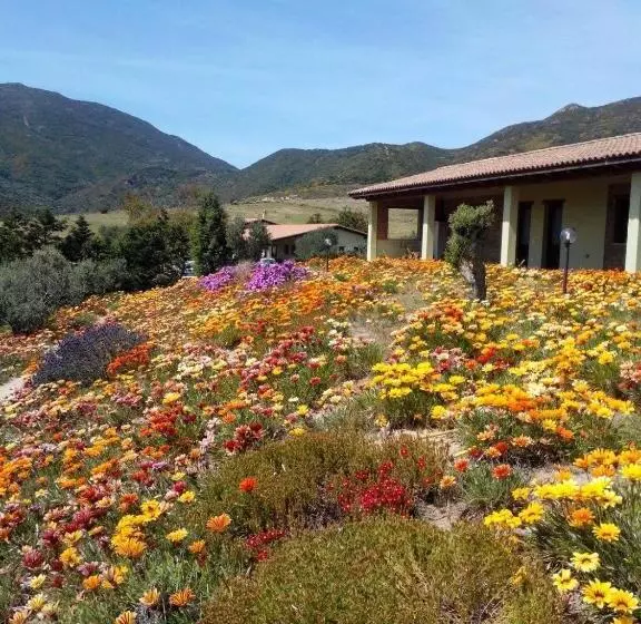 Hotelli Agriturismo Il Ginepro