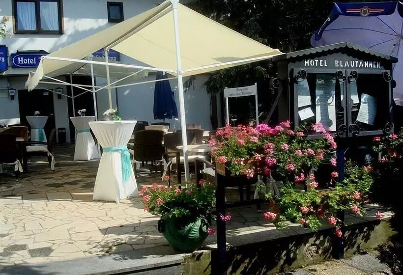Hotelli Blautannen