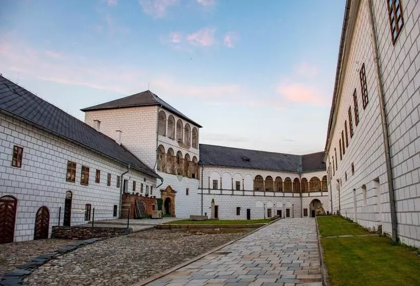 Hotelli Chateau Goldenstein