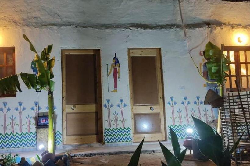 هتل Luxor Old Nile