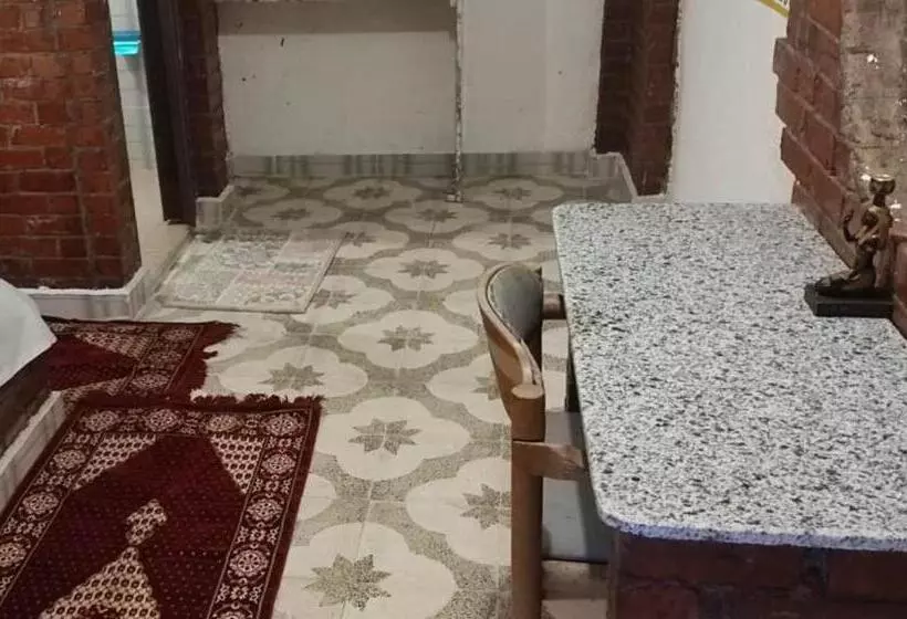 هتل Luxor Old Nile