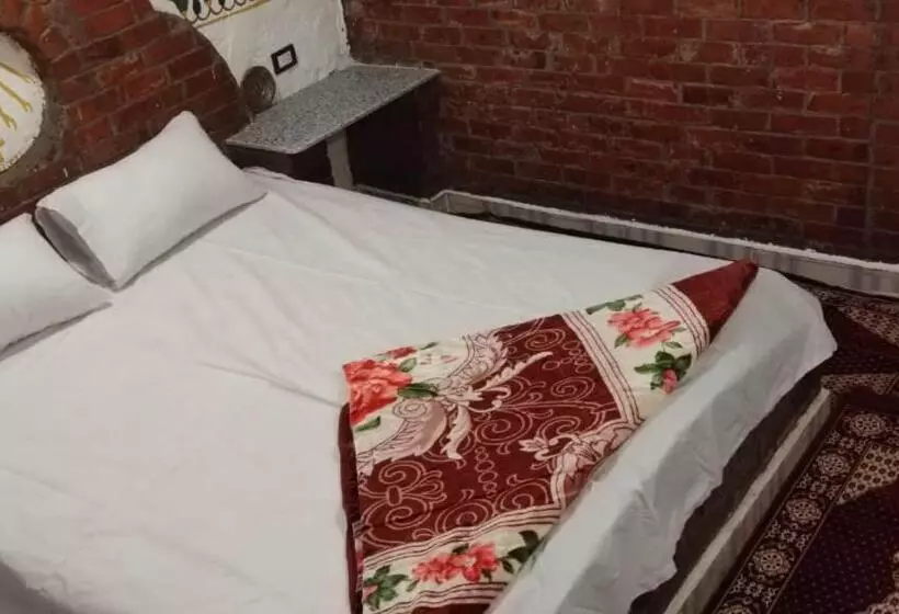 هتل Luxor Old Nile