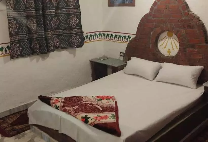 هتل Luxor Old Nile