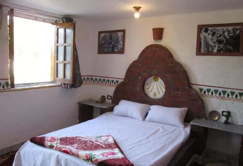 هتل Luxor Old Nile