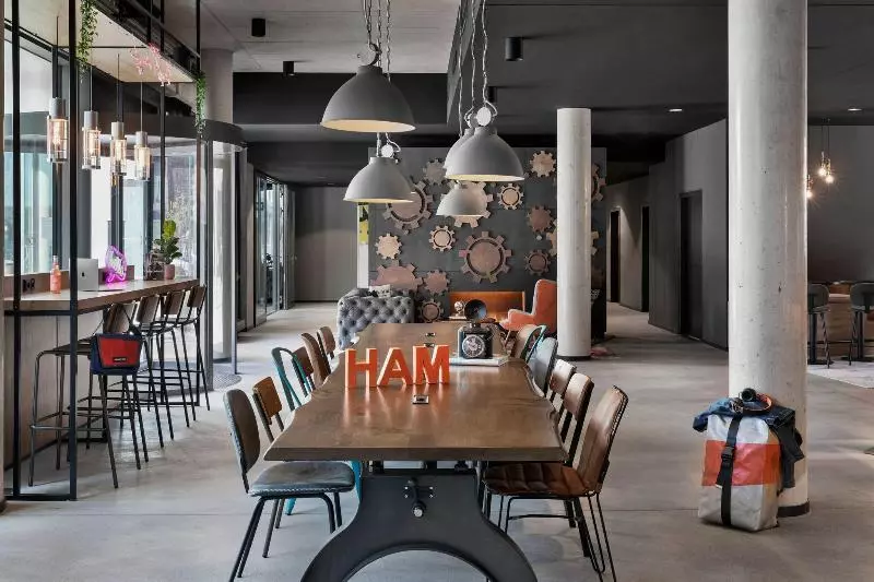 Hotelli Moxy Hamburg Altona