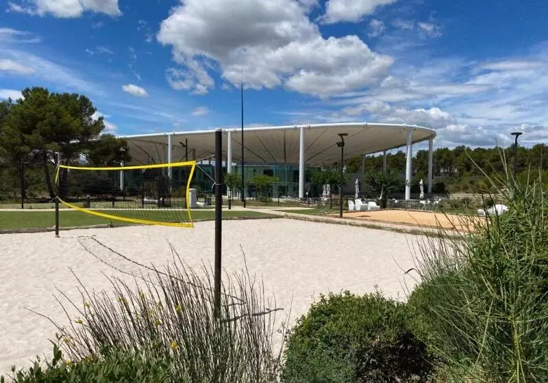 Hotelli Thecamp Hôtel & Lodges   Aix En Provence