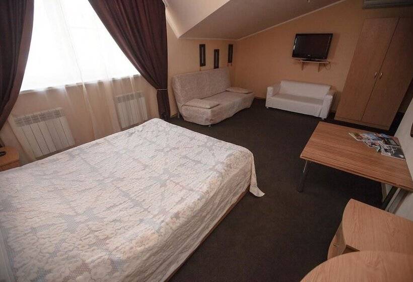 Отель Tropicana