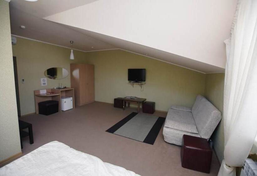 Отель Tropicana