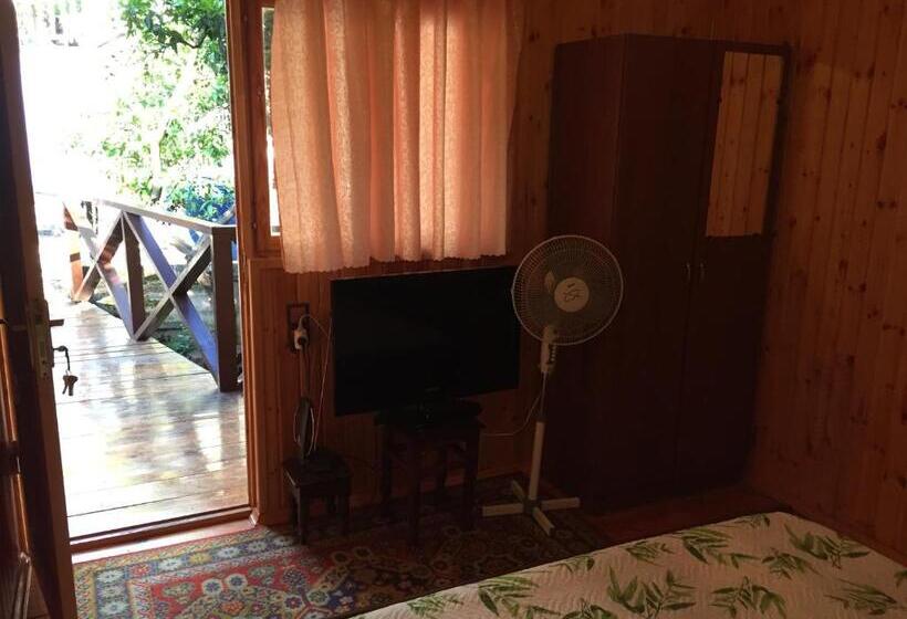 Panzió Guest House Nana