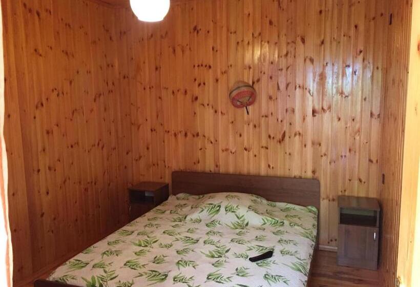 Panzió Guest House Nana