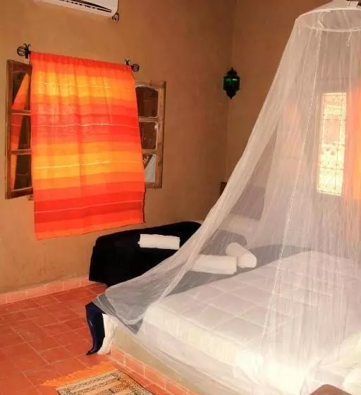 ペンション Riad Dar Ouzine