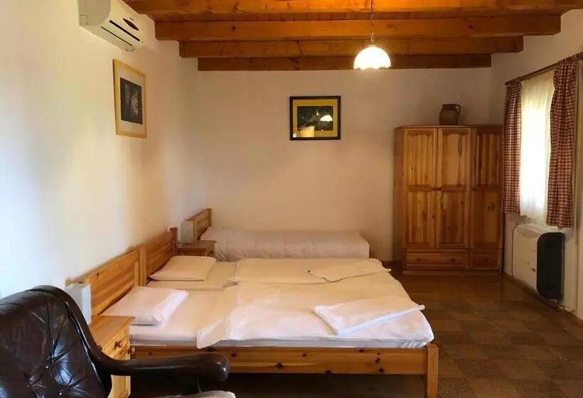 Majatalo Tisza Kert Vendégház  Tisza Kert Vendégház Ii