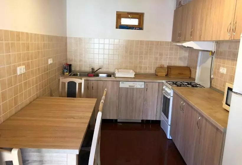 Majatalo Tisza Kert Vendégház  Tisza Kert Vendégház Ii