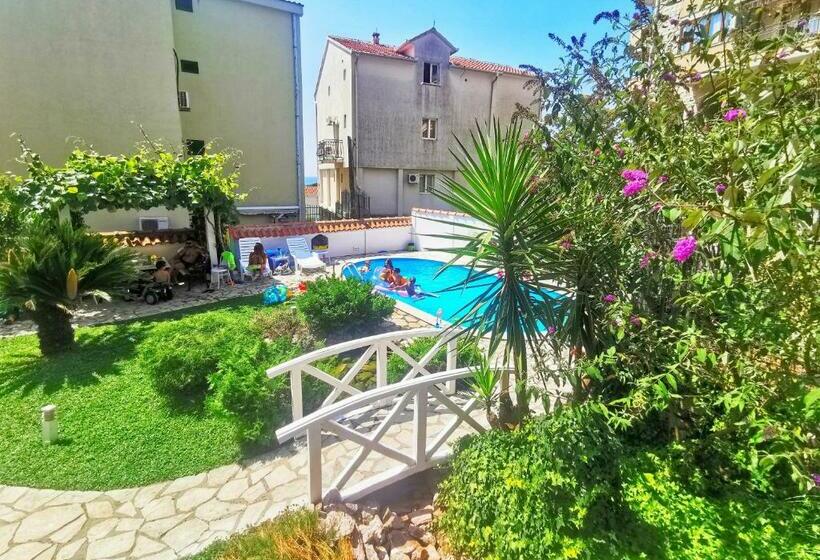 Pensjonat Vila Koral