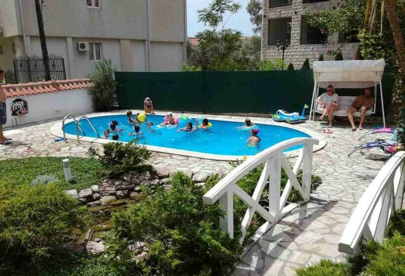 Pensjonat Vila Koral